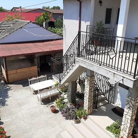 Bcm Family House Maison d'hôtes Două Mai