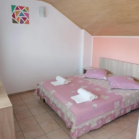 Bcm Family House 3* دووا مايْ